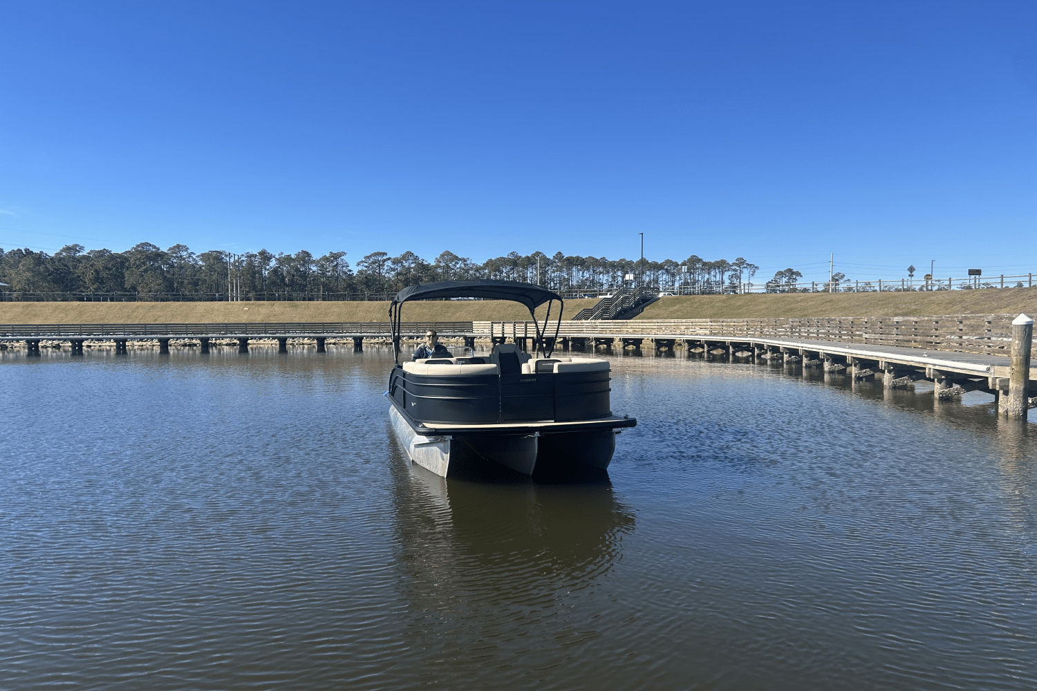 Slide: The Image of Harris 230 Cruiser 2025 - 8