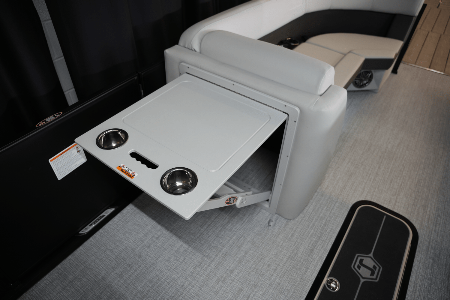 Slide: The Image of Harris 230 Cruiser 2025 - 8