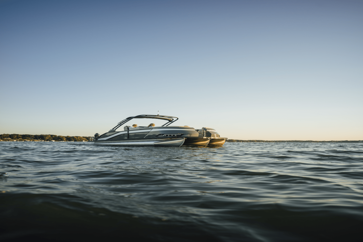 Slide: The Image of Harris 230 Grand Mariner 2025 - 13