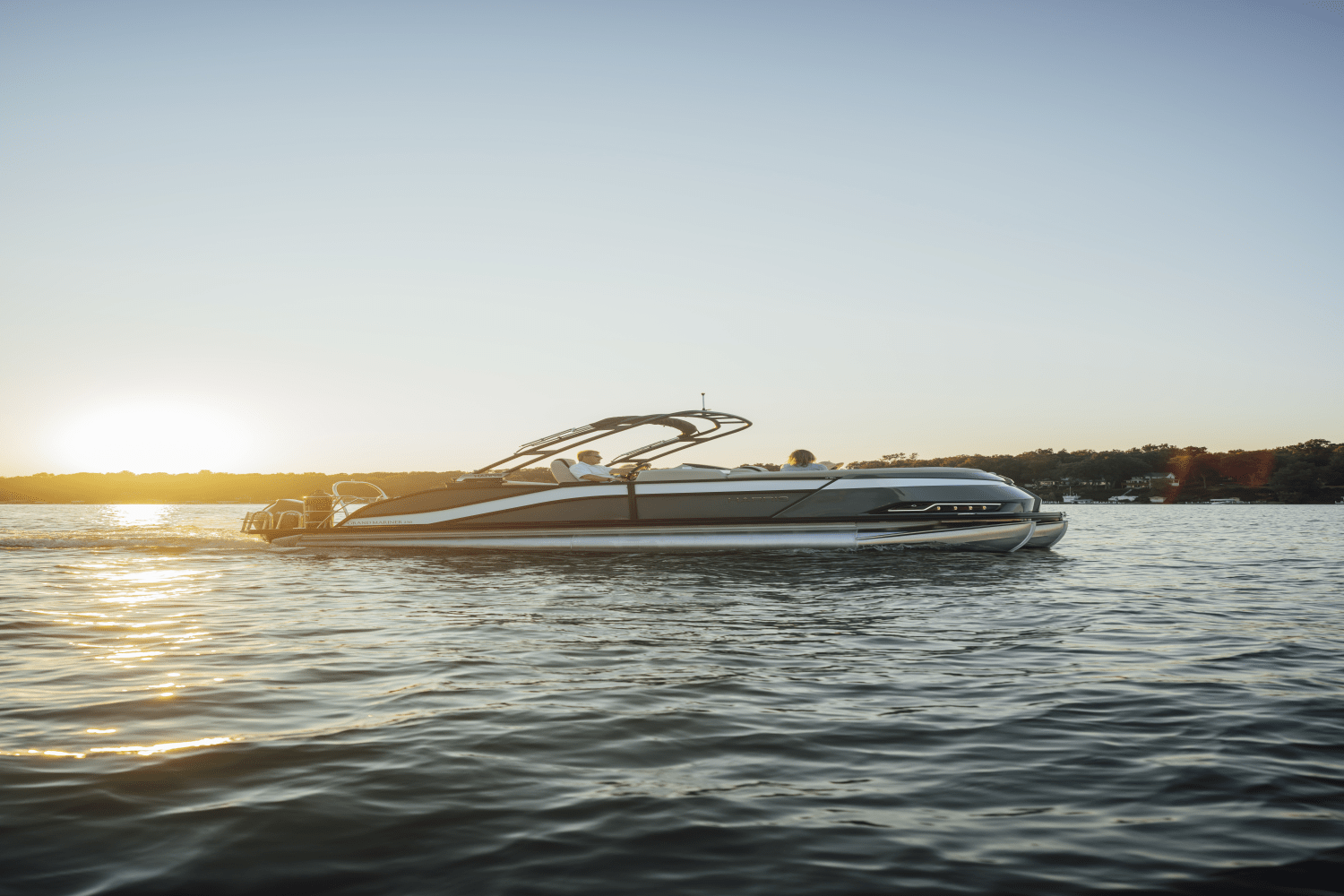 Slide: The Image of Harris 230 Grand Mariner 2025 - 14