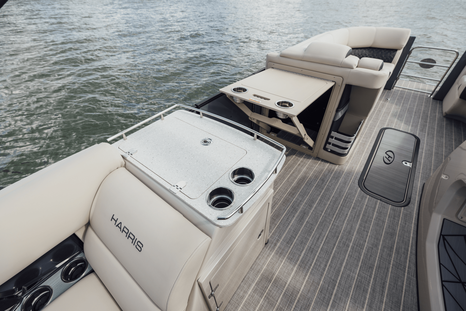 Slide: The Image of Harris 230 Grand Mariner 2025 - 31