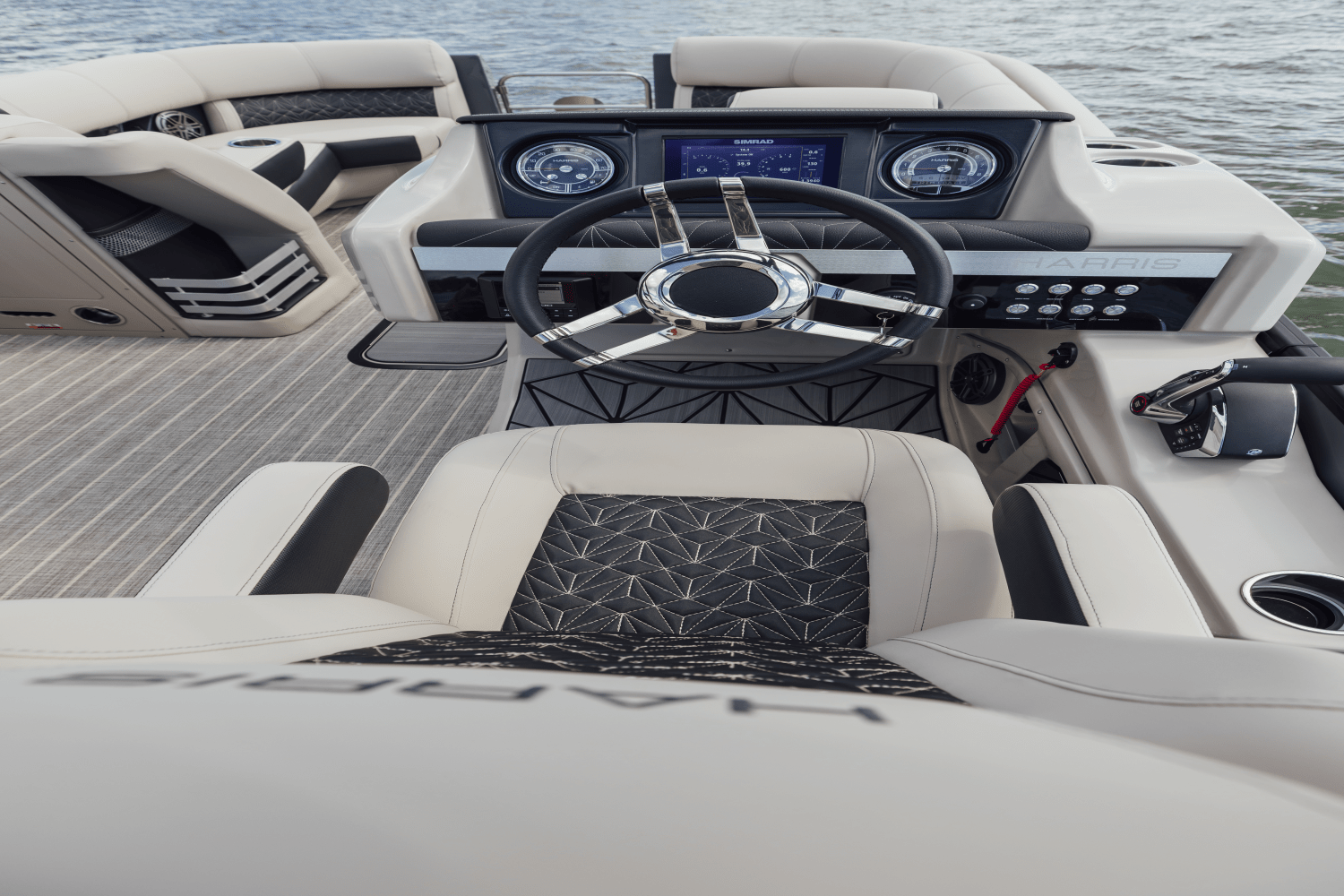 Slide: The Image of Harris 230 Grand Mariner 2025 - 39