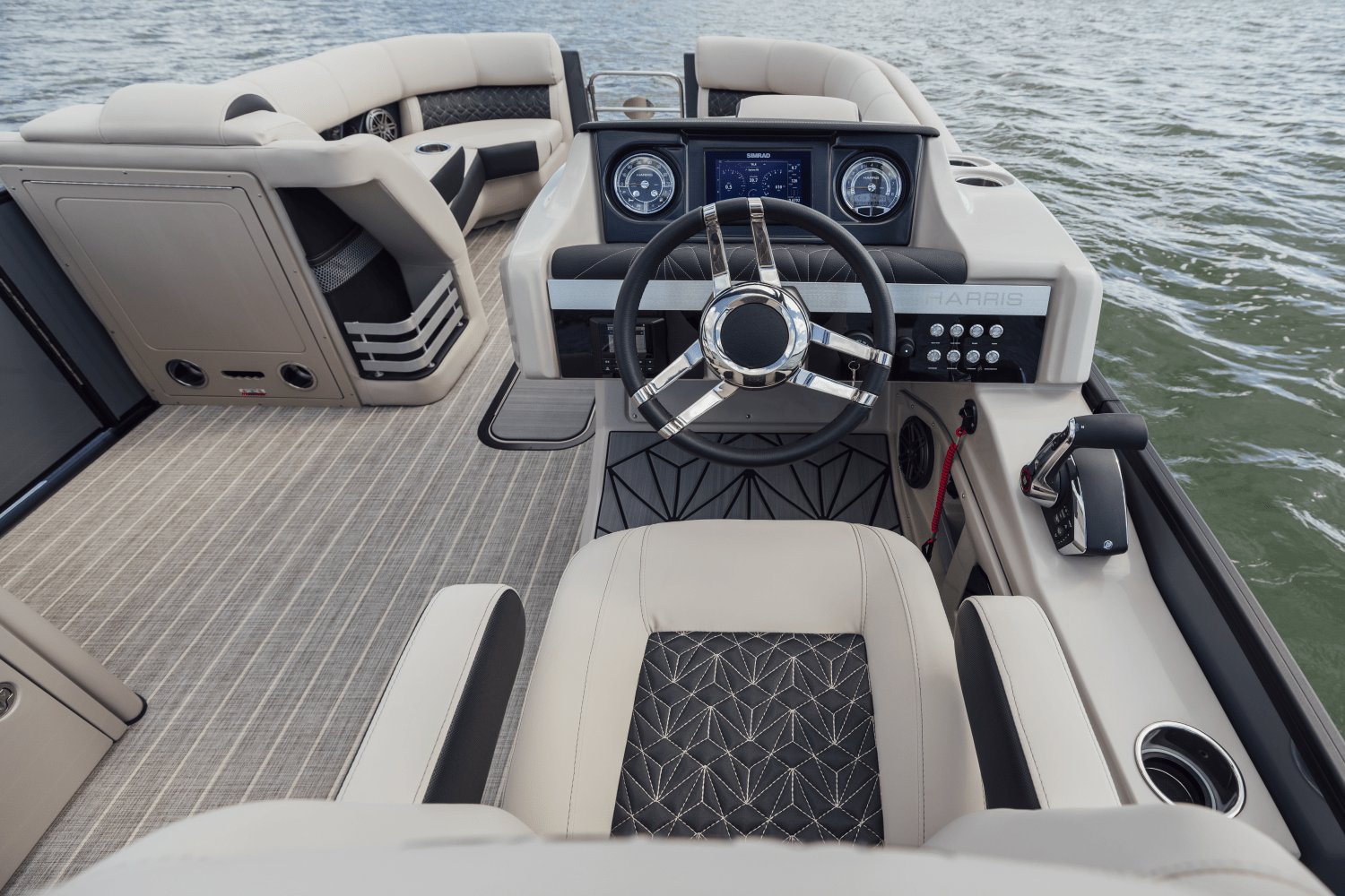 Slide: The Image of Harris 230 Grand Mariner 2025 - 40