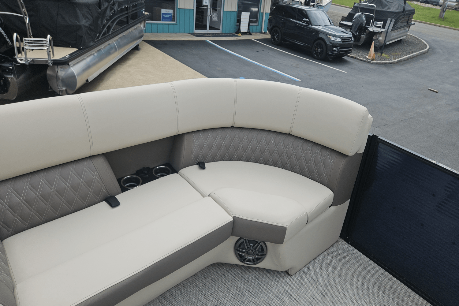 Slide: The Image of Harris 230 SUNLINER 2022 - 12