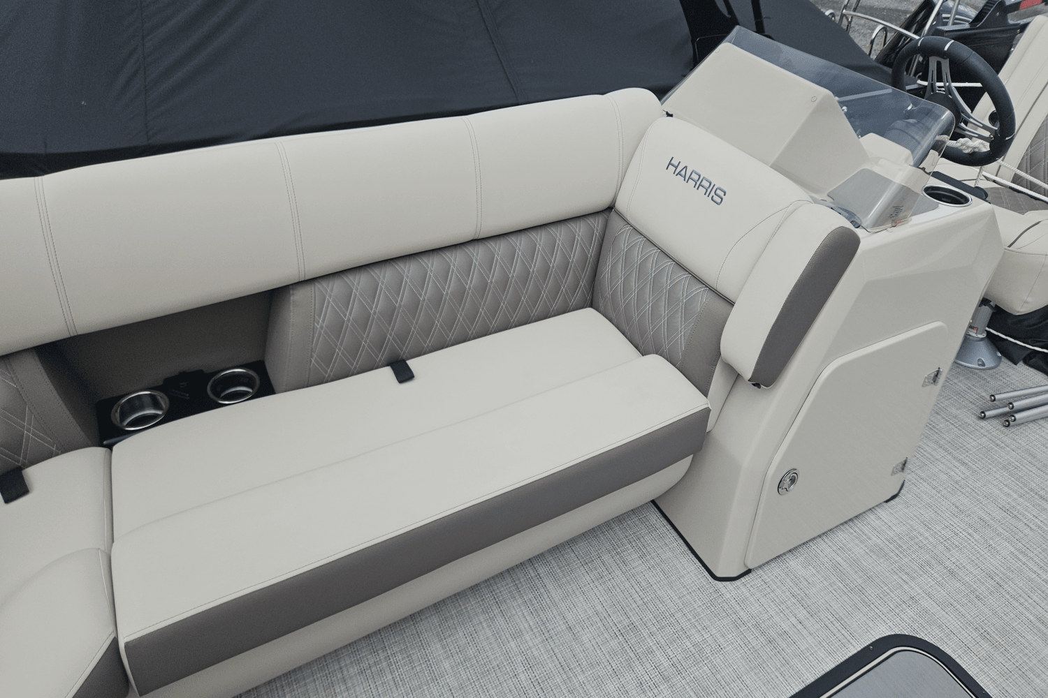 Slide: The Image of Harris 230 SUNLINER 2022 - 15