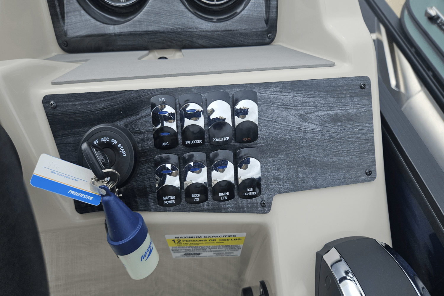 Slide: The Image of Harris 230 SUNLINER 2022 - 19