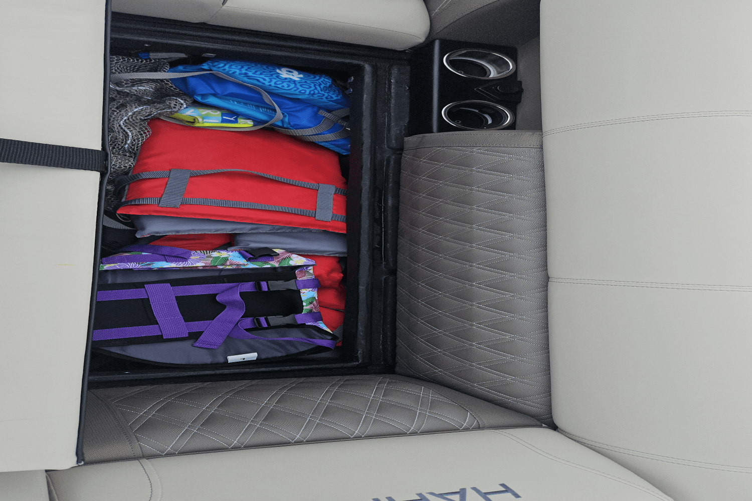 Slide: The Image of Harris 230 SUNLINER 2022 - 23