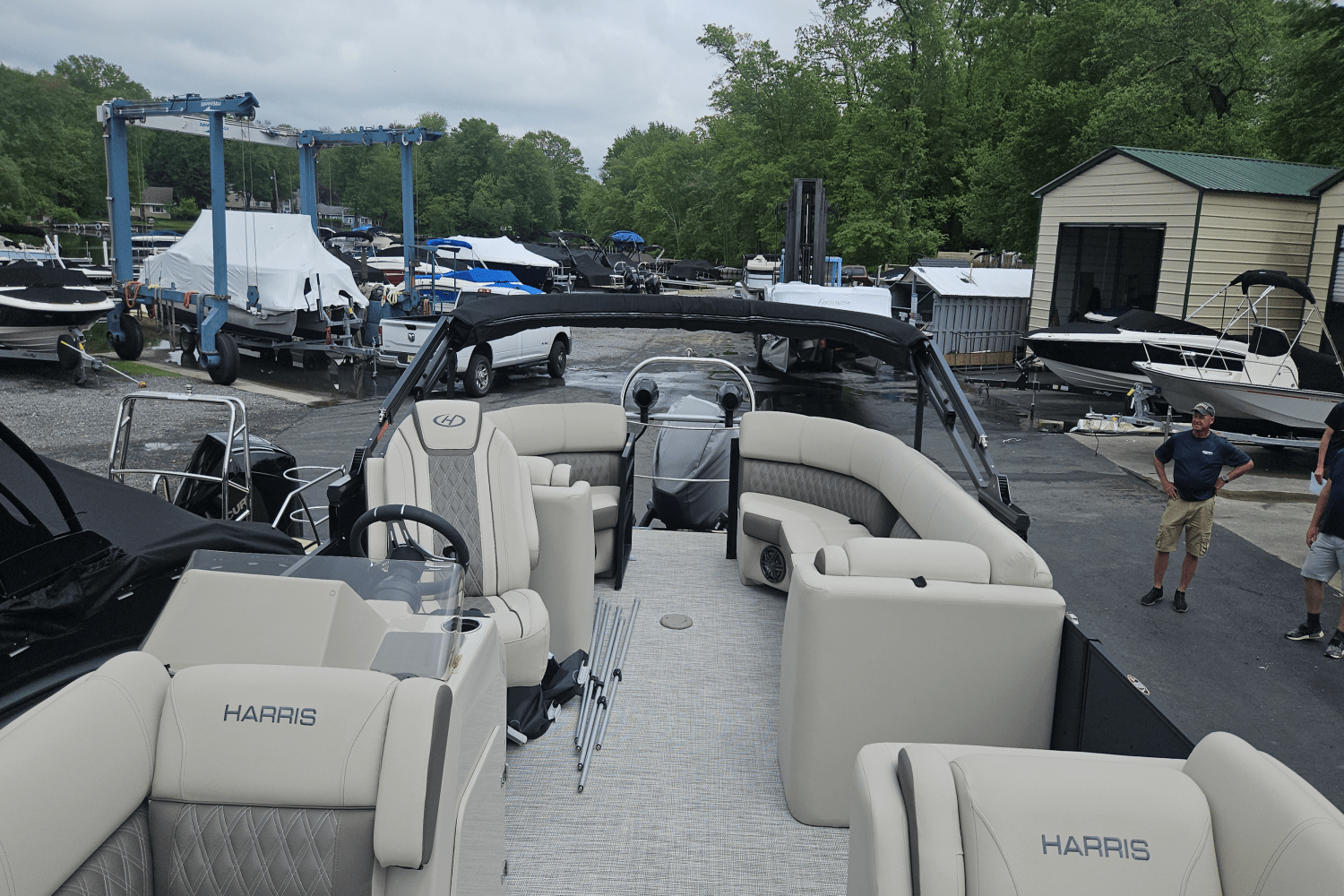 Slide: The Image of Harris 230 SUNLINER 2022 - 7