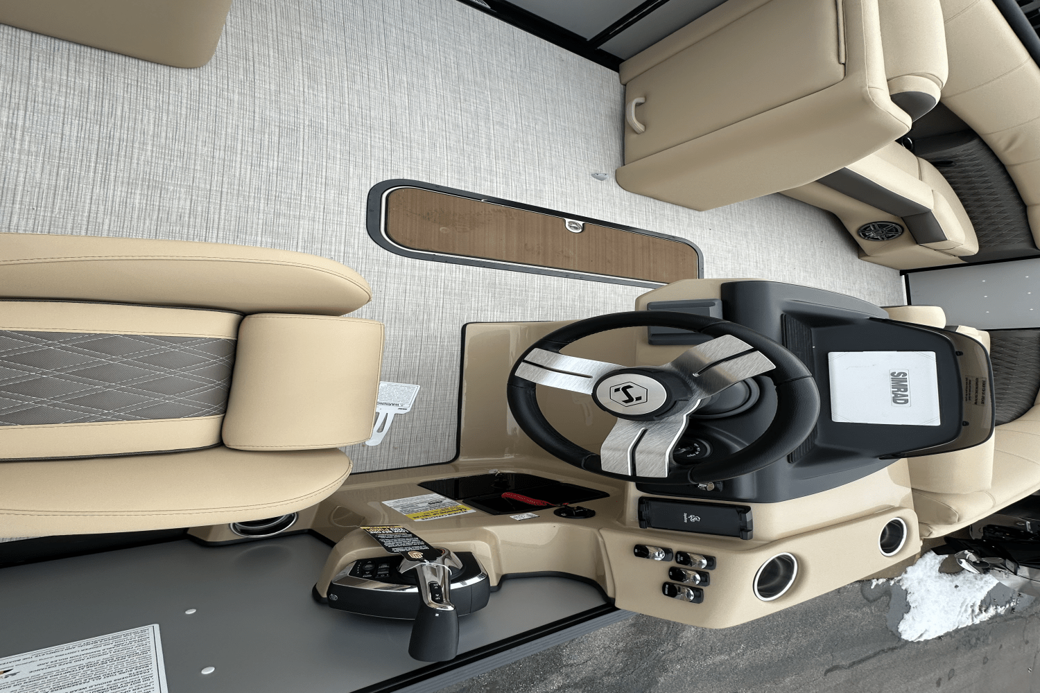 Slide: The Image of Harris 230 Sunliner 2025 - 8