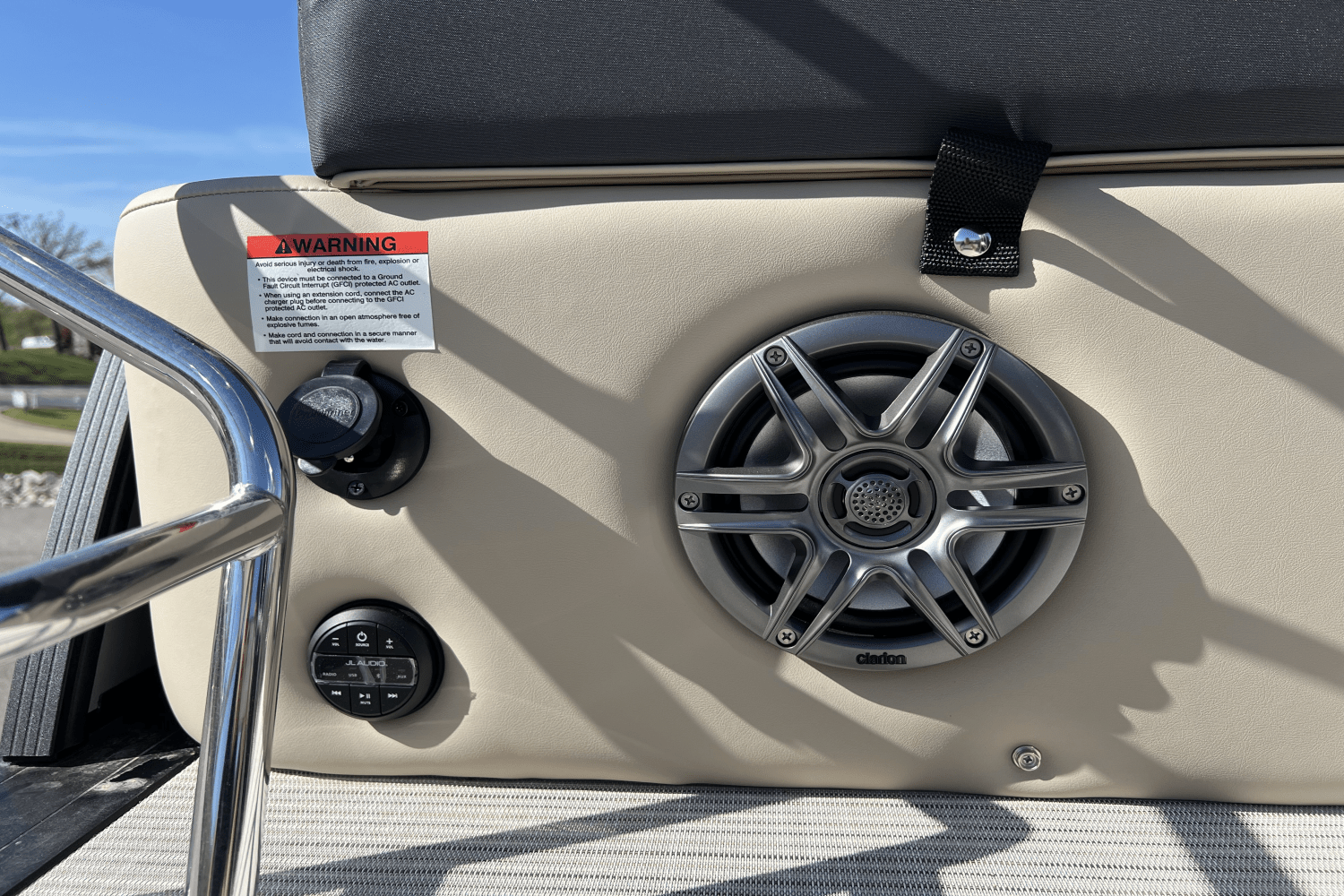 Slide: The Image of Harris 250 Cruiser 2025 - 10