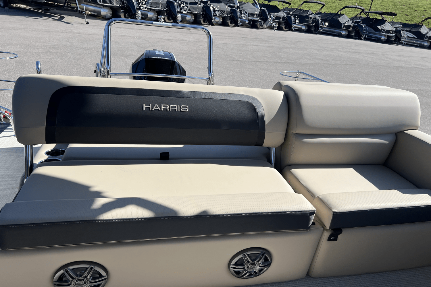 Slide: The Image of Harris 250 Cruiser 2025 - 18
