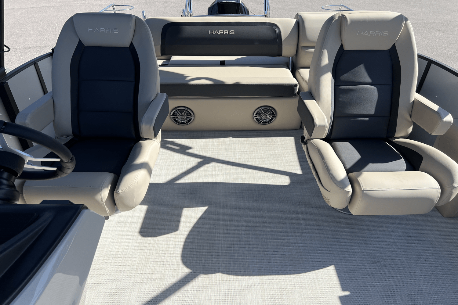 Slide: The Image of Harris 250 Cruiser 2025 - 19