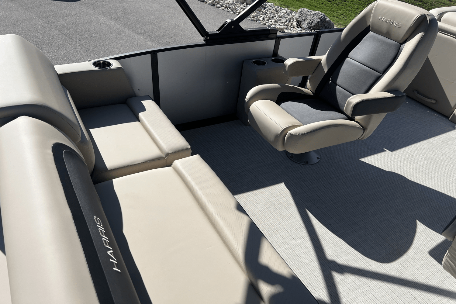 Slide: The Image of Harris 250 Cruiser 2025 - 24