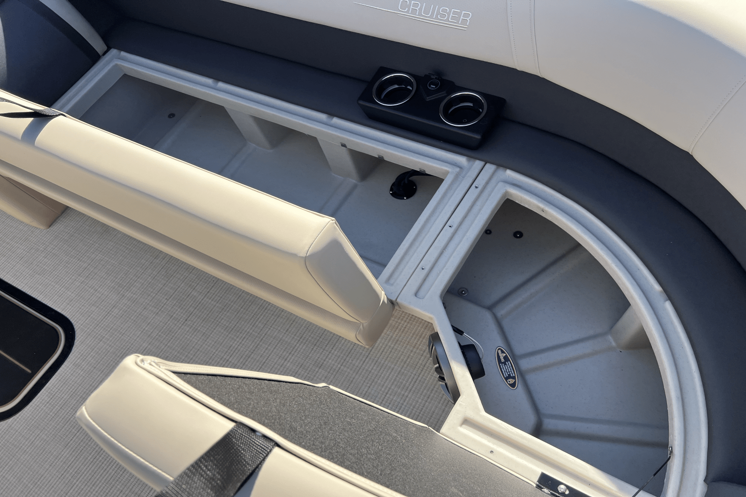 Slide: The Image of Harris 250 Cruiser 2025 - 29