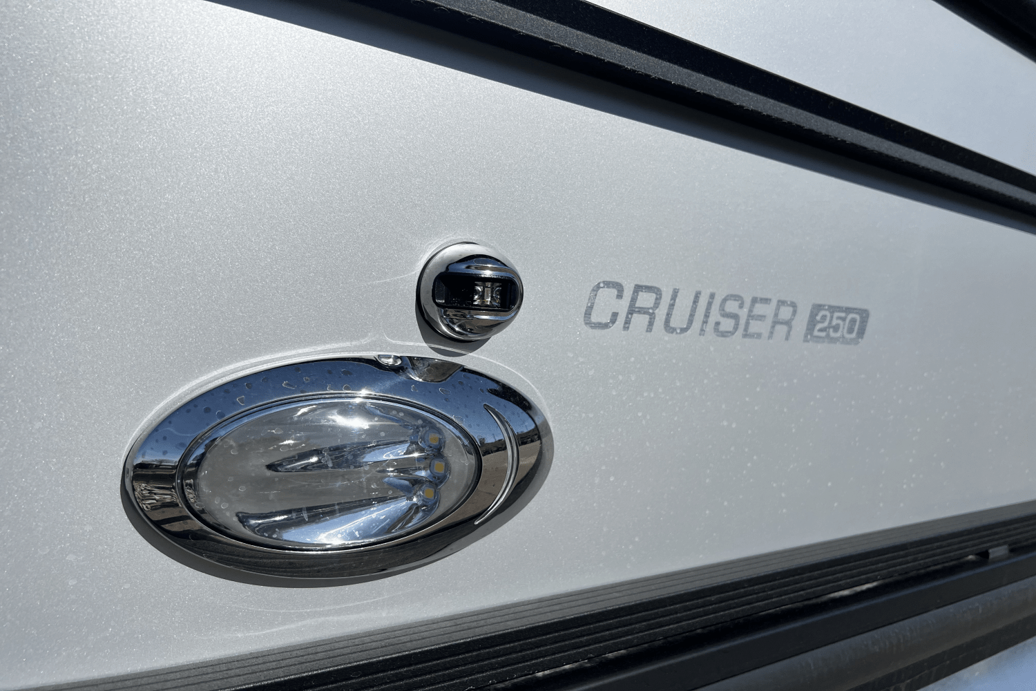 Slide: The Image of Harris 250 Cruiser 2025 - 8