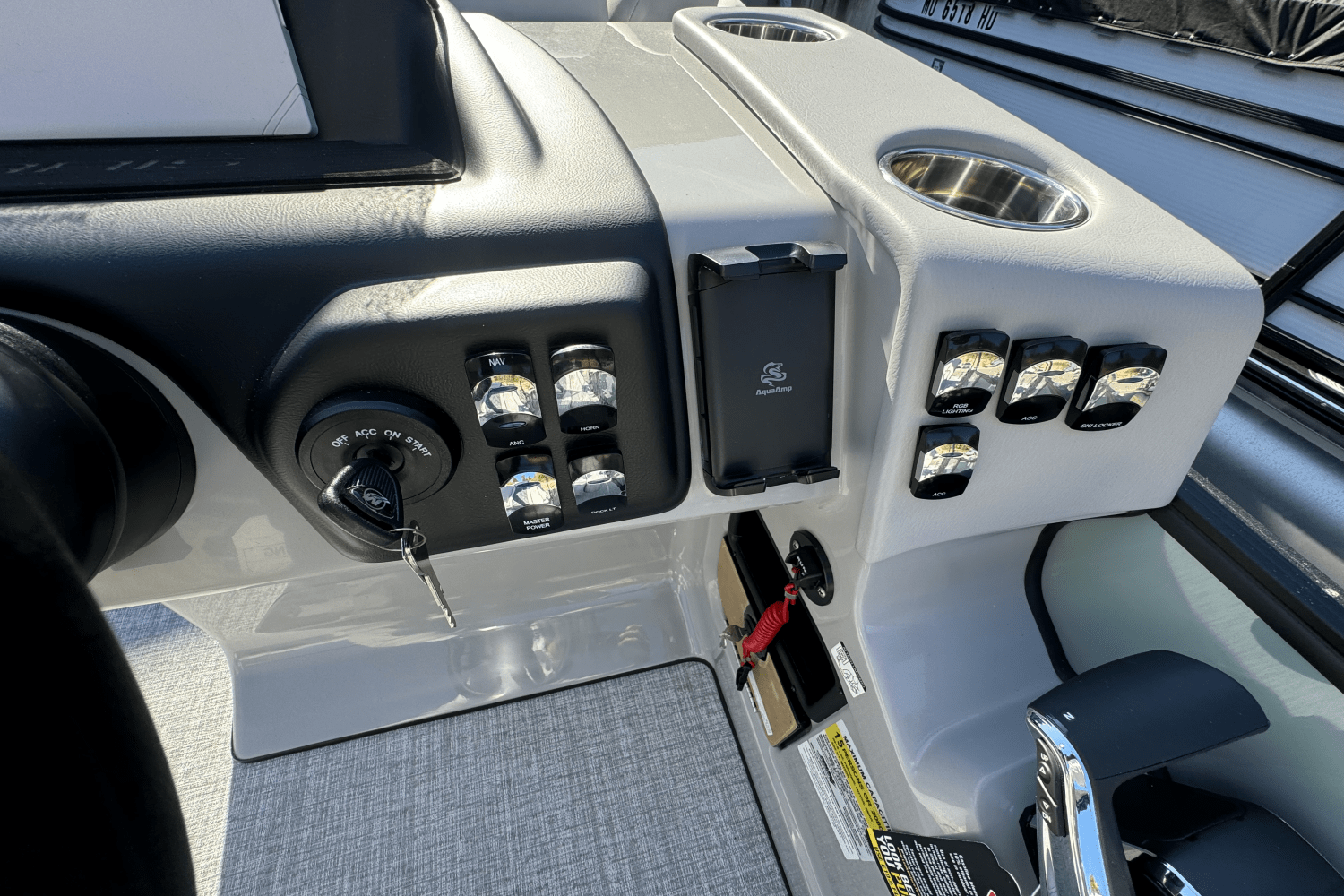 Slide: The Image of Harris 250 Sunliner 2025 - 11