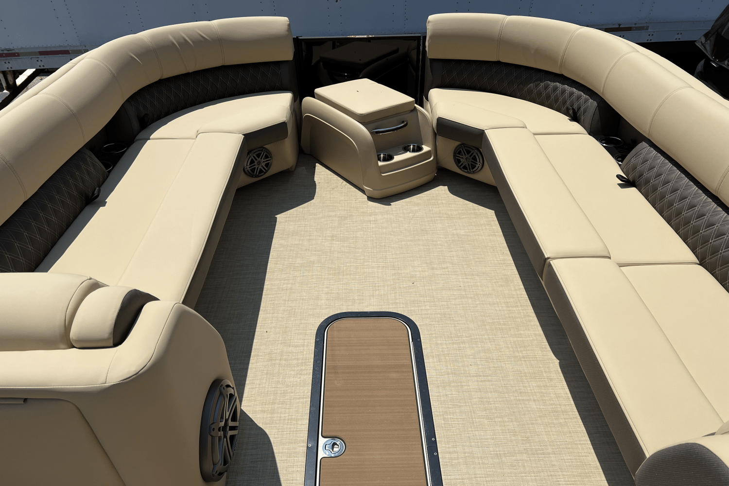 Slide: The Image of Harris 250 Sunliner 2025 - 11