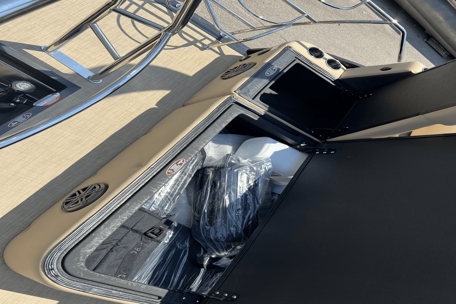 Slide: The Image of Harris 250 Sunliner 2025 - 24