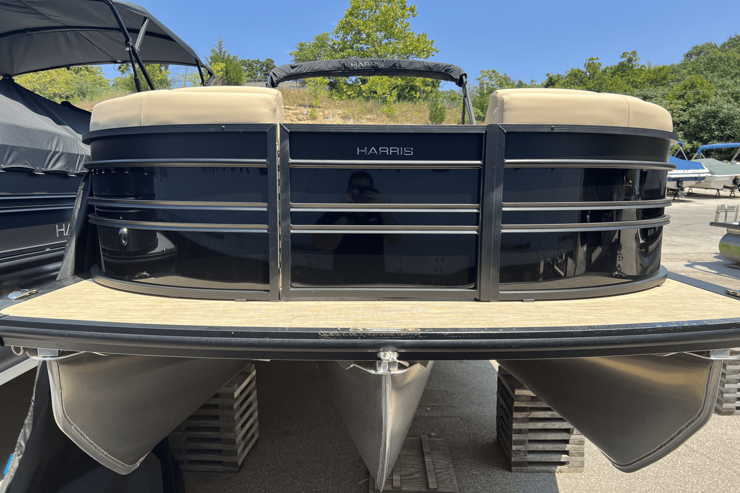Slide: The Image of Harris 250 Sunliner 2025 - 4