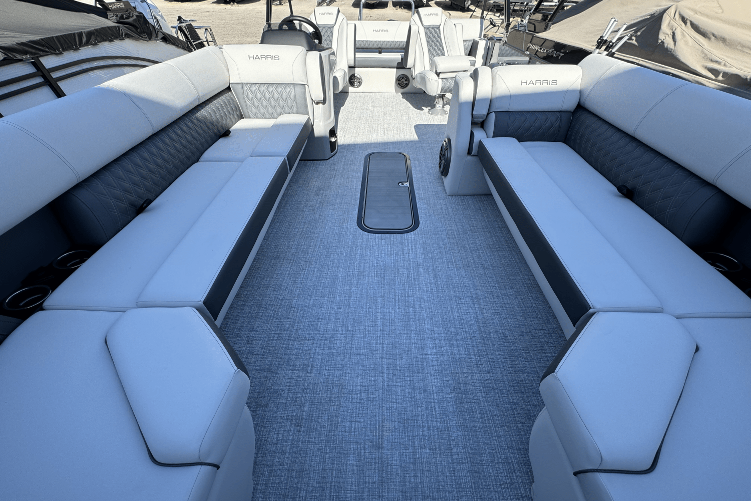 Slide: The Image of Harris 250 Sunliner 2025 - 6