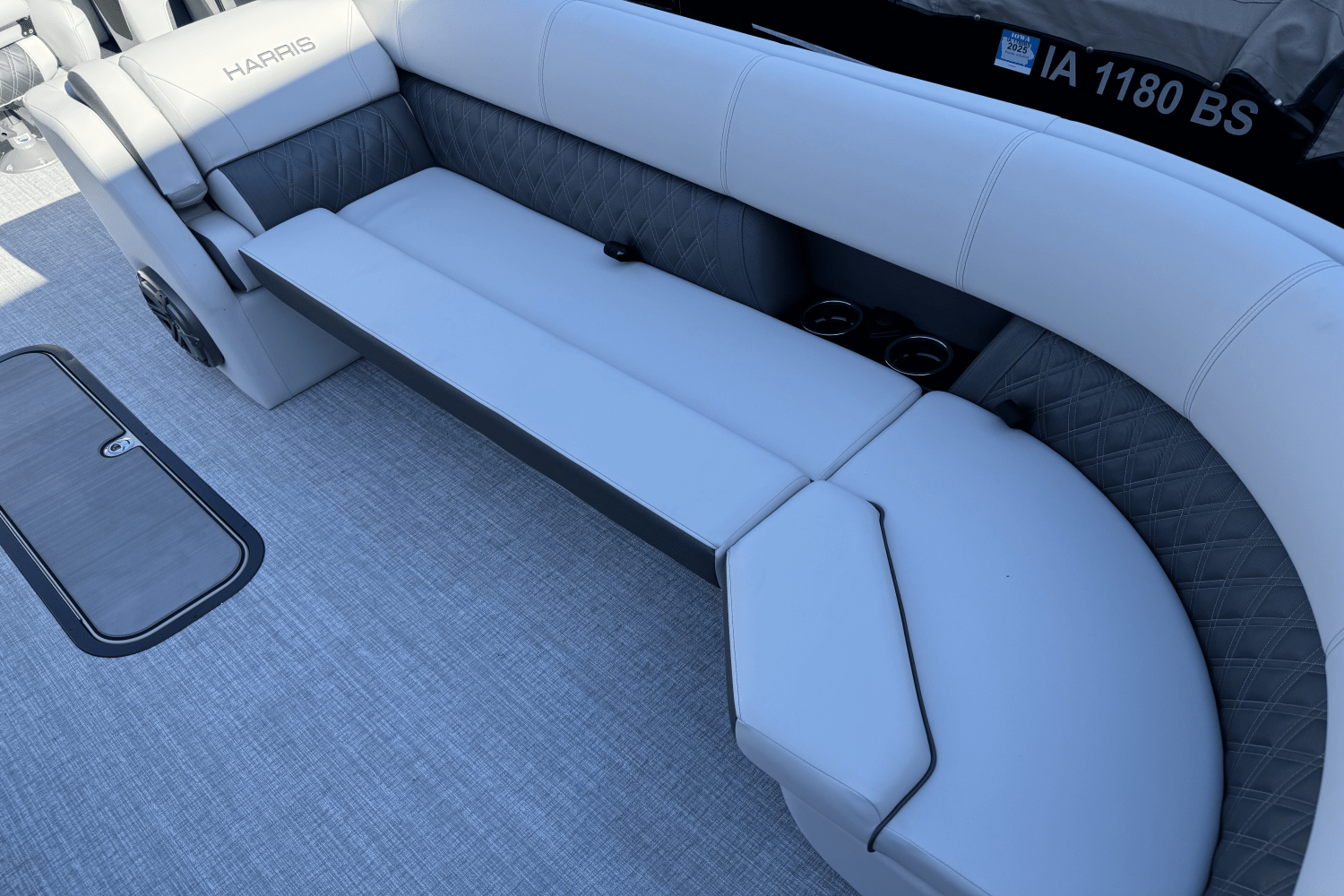 Slide: The Image of Harris 250 Sunliner 2025 - 8