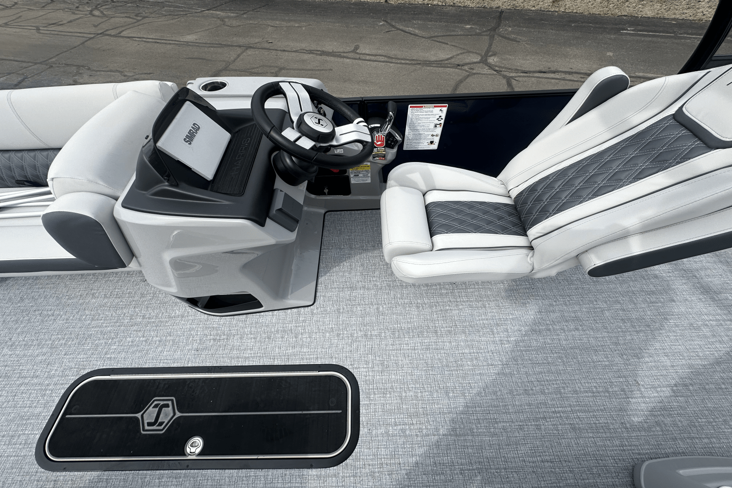 Slide: The Image of Harris 250 Sunliner Sport 2025 - 12