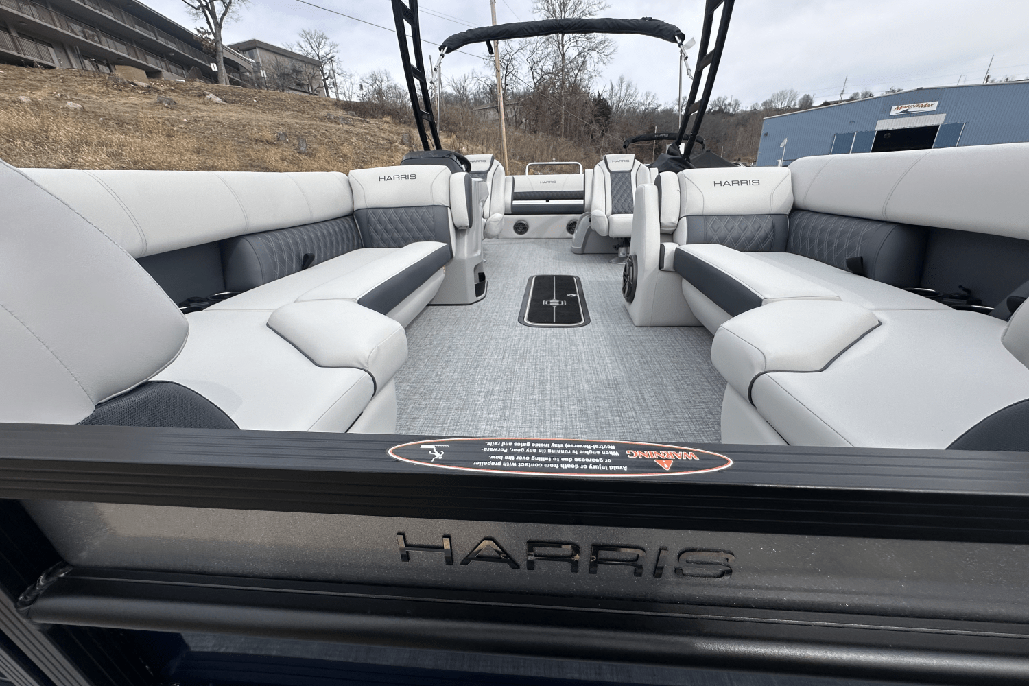 Slide: The Image of Harris 250 Sunliner Sport 2025 - 3