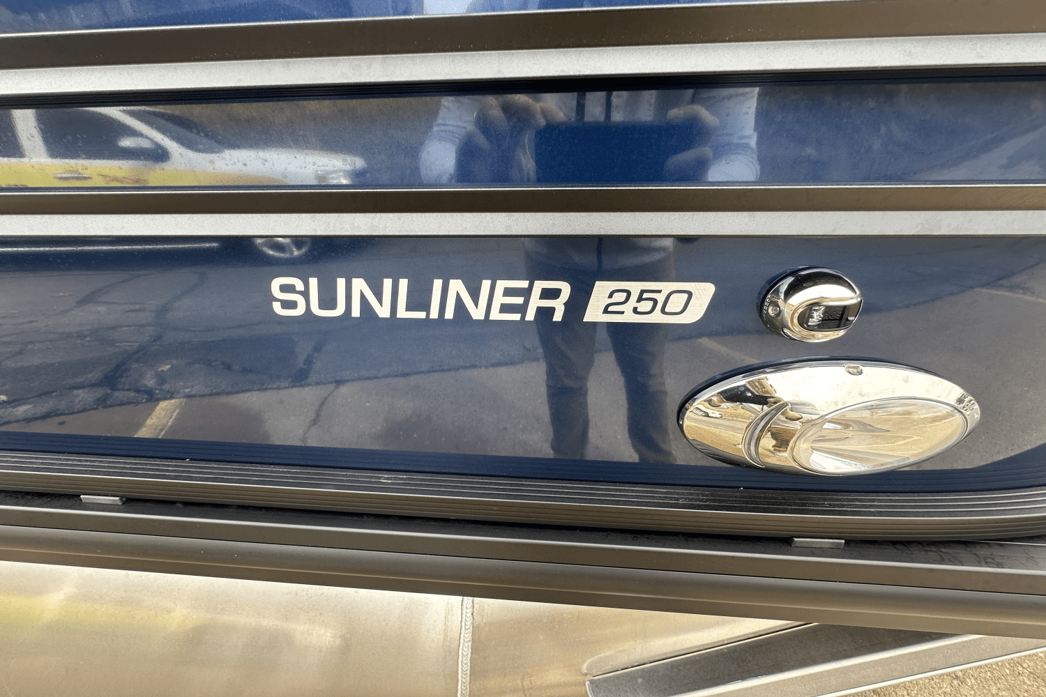 Slide: The Image of Harris 250 Sunliner Sport 2025 - 4