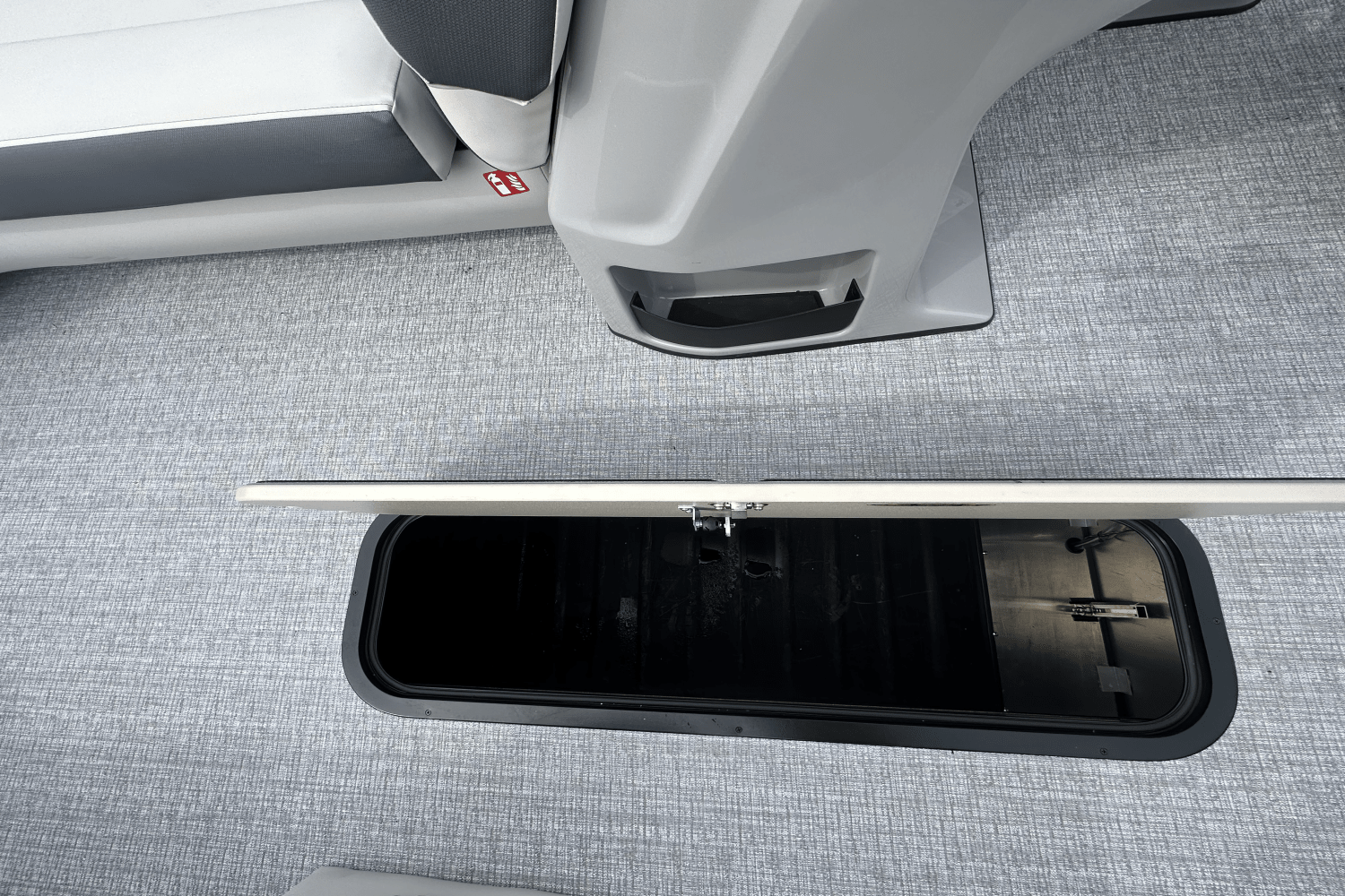 Slide: The Image of Harris 250 Sunliner Sport 2025 - 9