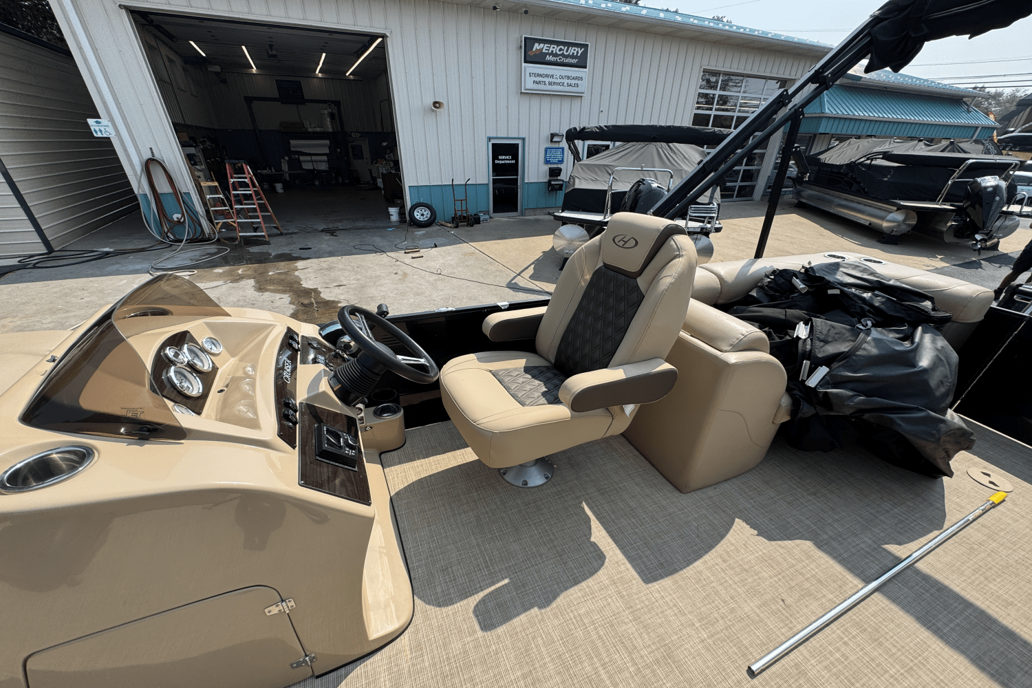 Slide: The Image of Harris Cruiser 200 2018 - 22