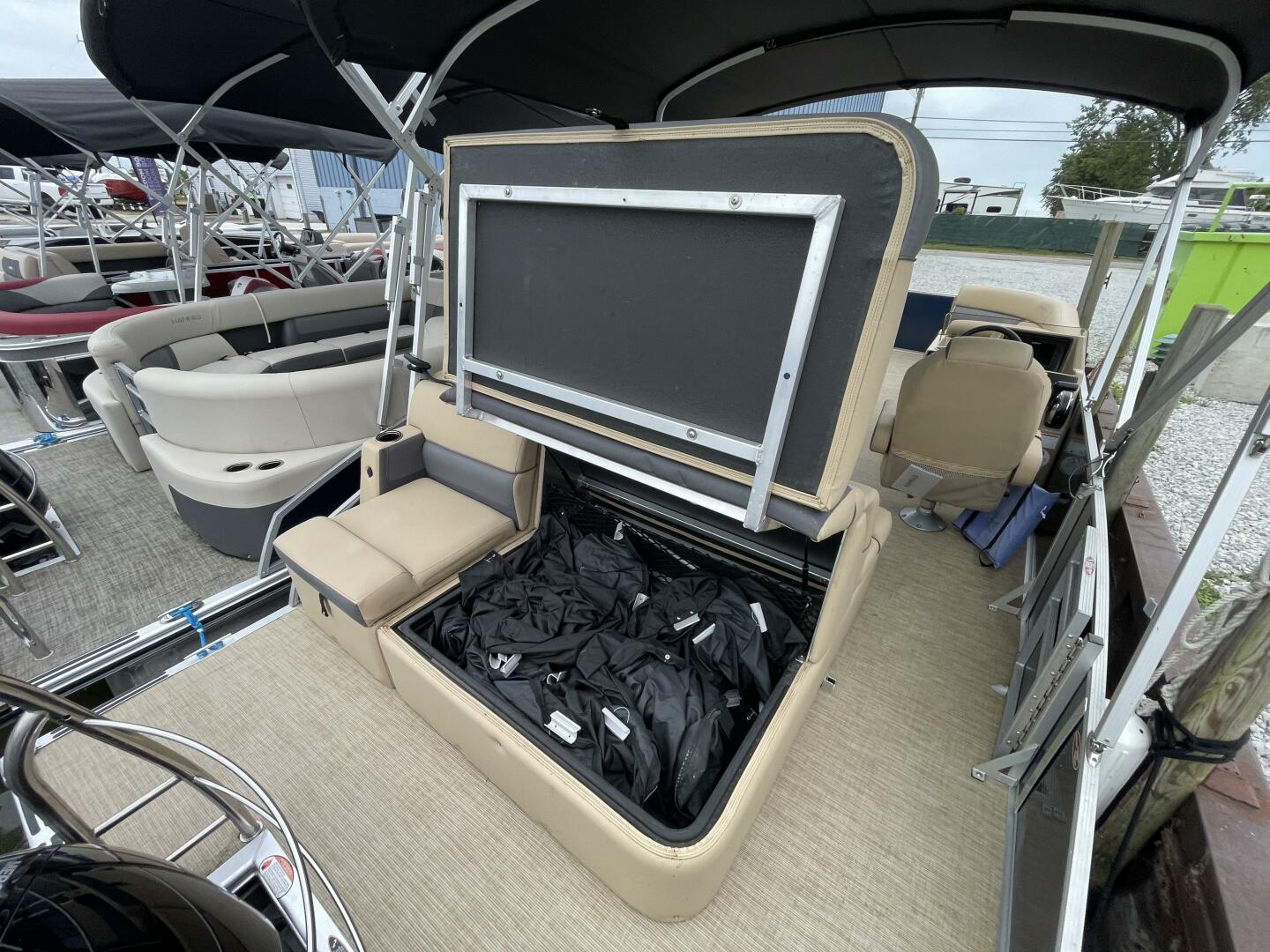 Slide: The Image of Harris Cruiser 230 CS 2023 - 4789048
