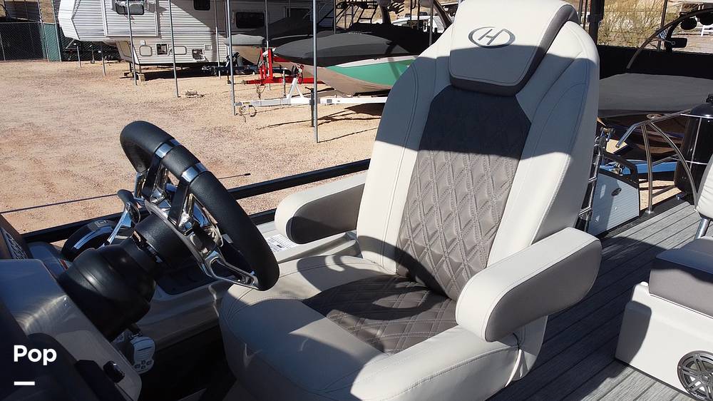 Slide: The Image of Harris Cruiser250 2022 - 4