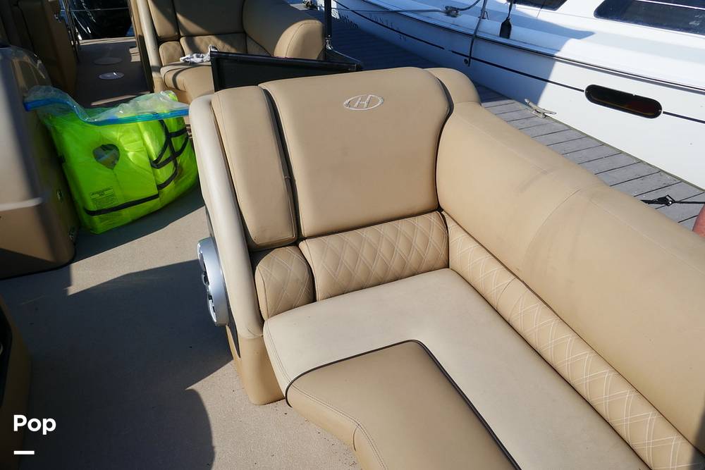 Slide: The Image of Harris Grand Mariner 250 2017 - 35