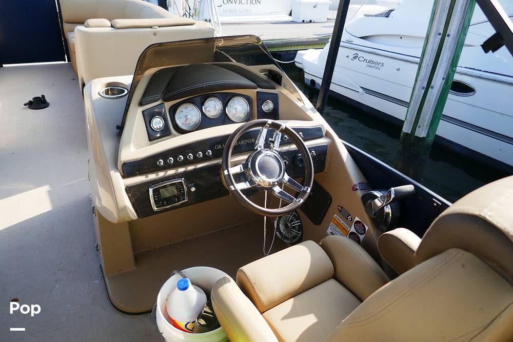 Slide: The Image of Harris Grand Mariner 250 2017 - 7