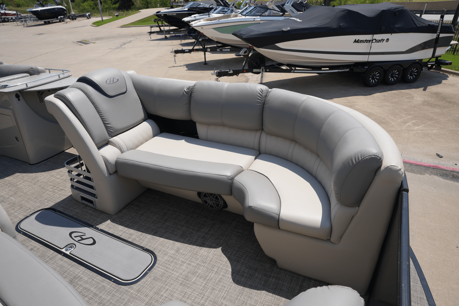 Slide: The Image of Harris Grand Mariner 250 2018 - 12