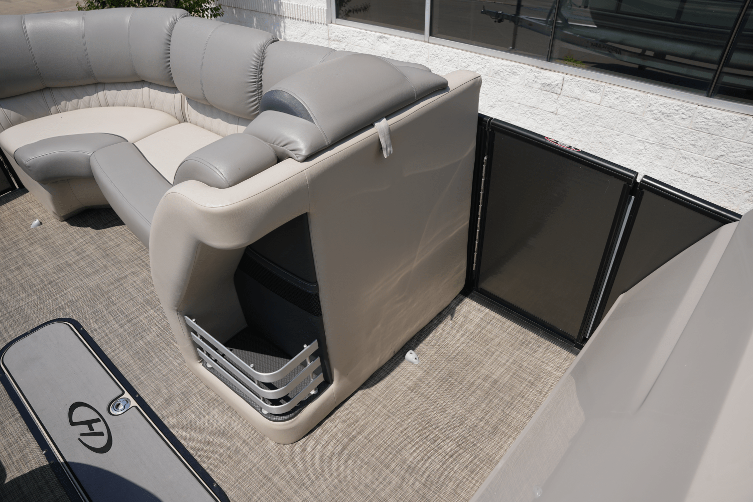 Slide: The Image of Harris Grand Mariner 250 2018 - 17