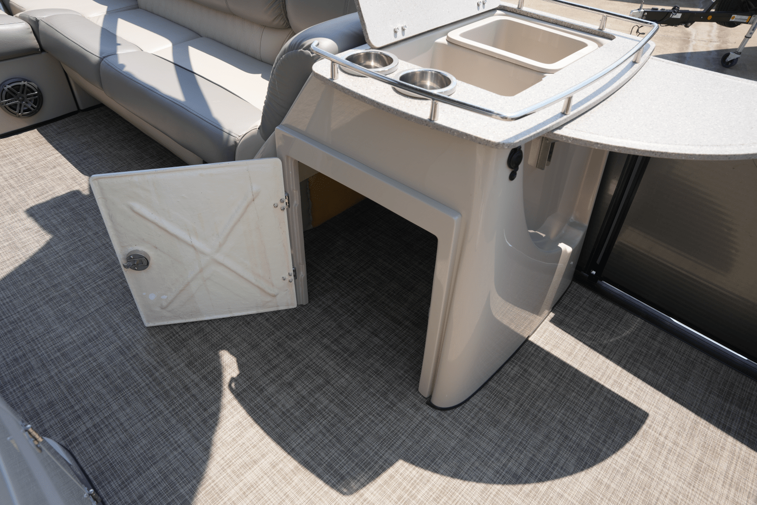 Slide: The Image of Harris Grand Mariner 250 2018 - 22