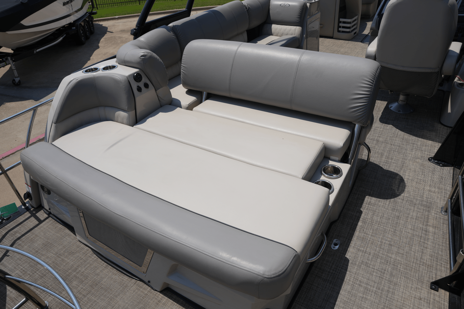 Slide: The Image of Harris Grand Mariner 250 2018 - 30