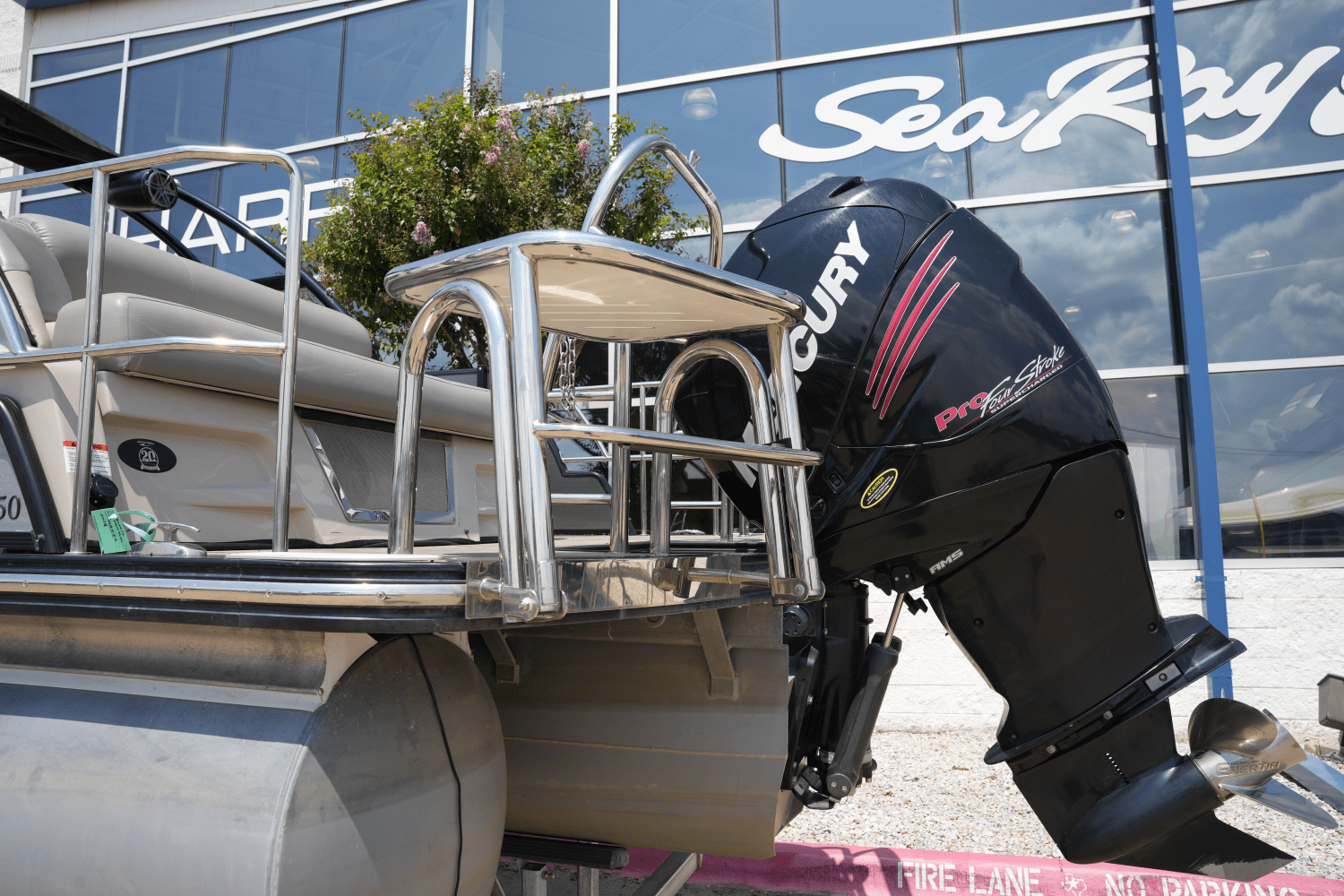 Slide: The Image of Harris Grand Mariner 250 2018 - 5