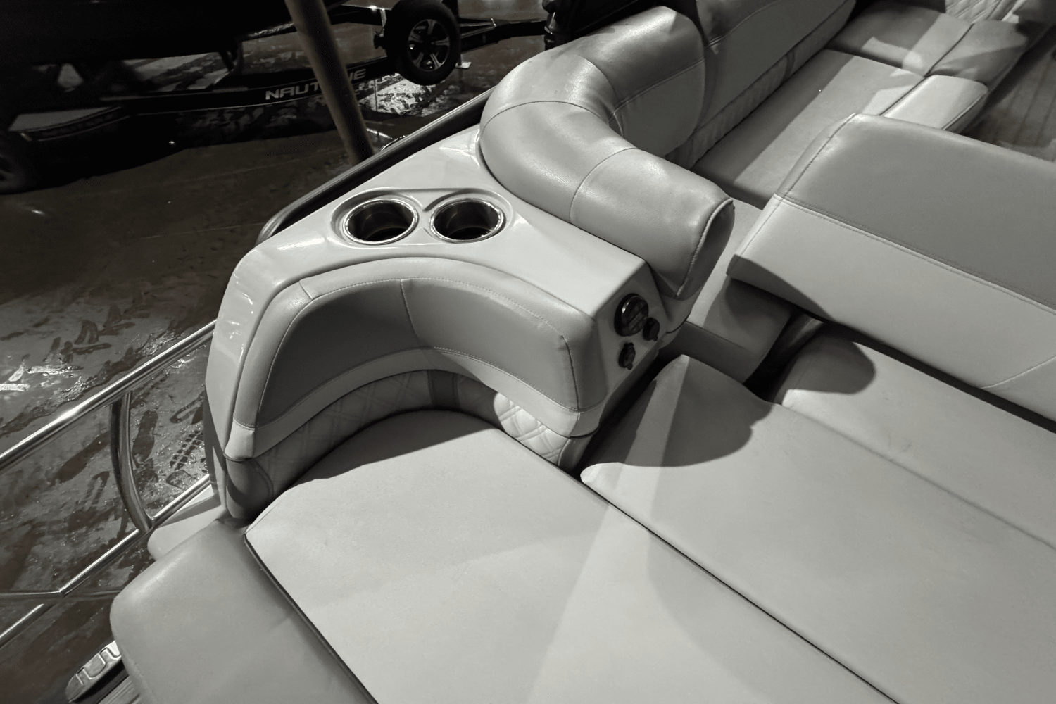 Slide: The Image of Harris Grand Mariner 250 2020 - 14