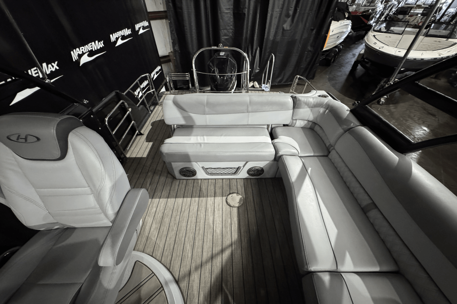 Slide: The Image of Harris Grand Mariner 250 2020 - 15