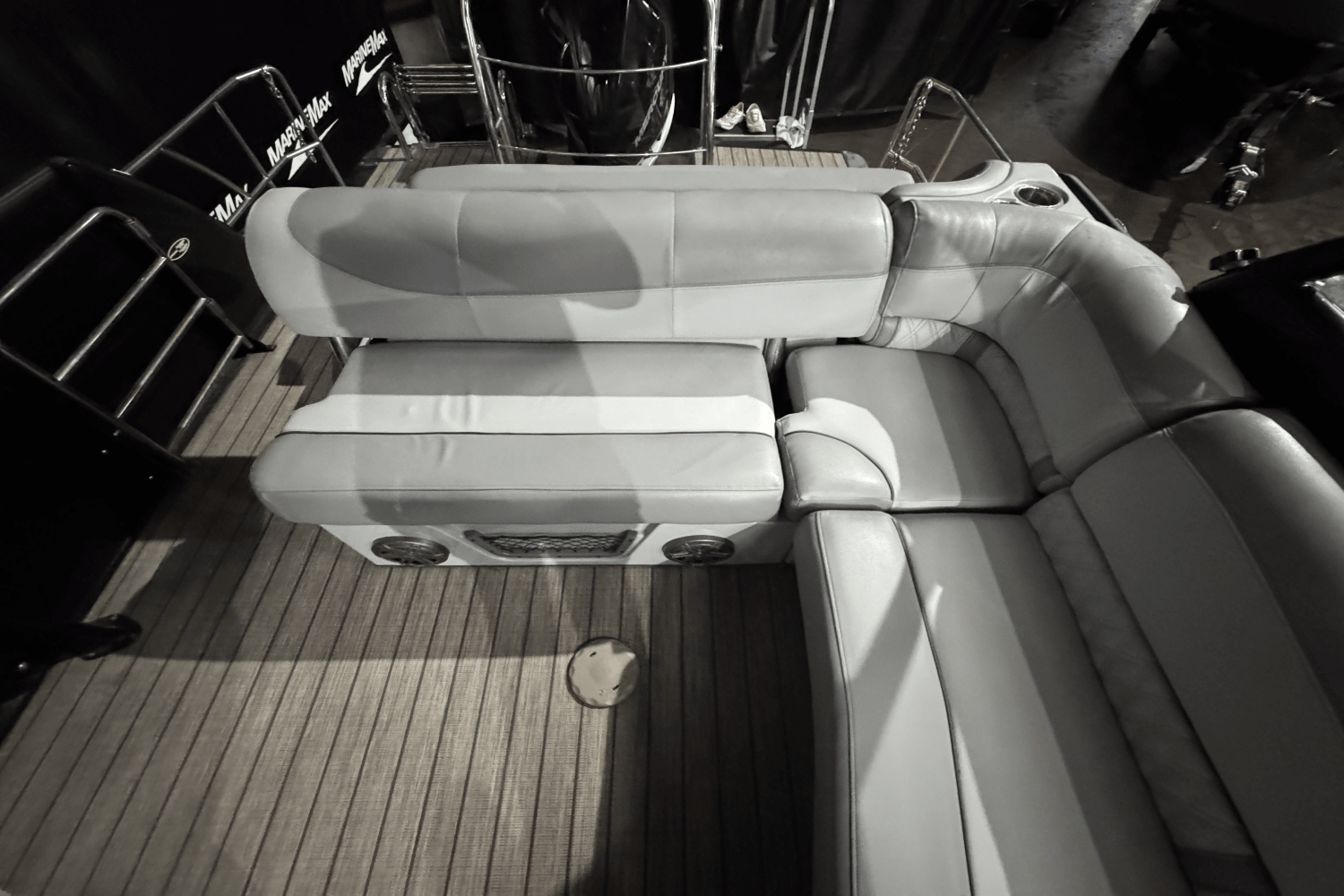 Slide: The Image of Harris Grand Mariner 250 2020 - 16