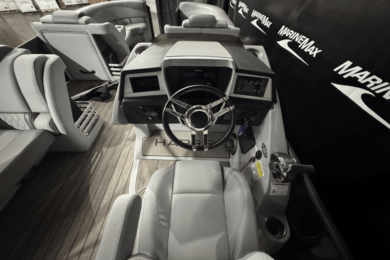 Slide: The Image of Harris Grand Mariner 250 2020 - 23