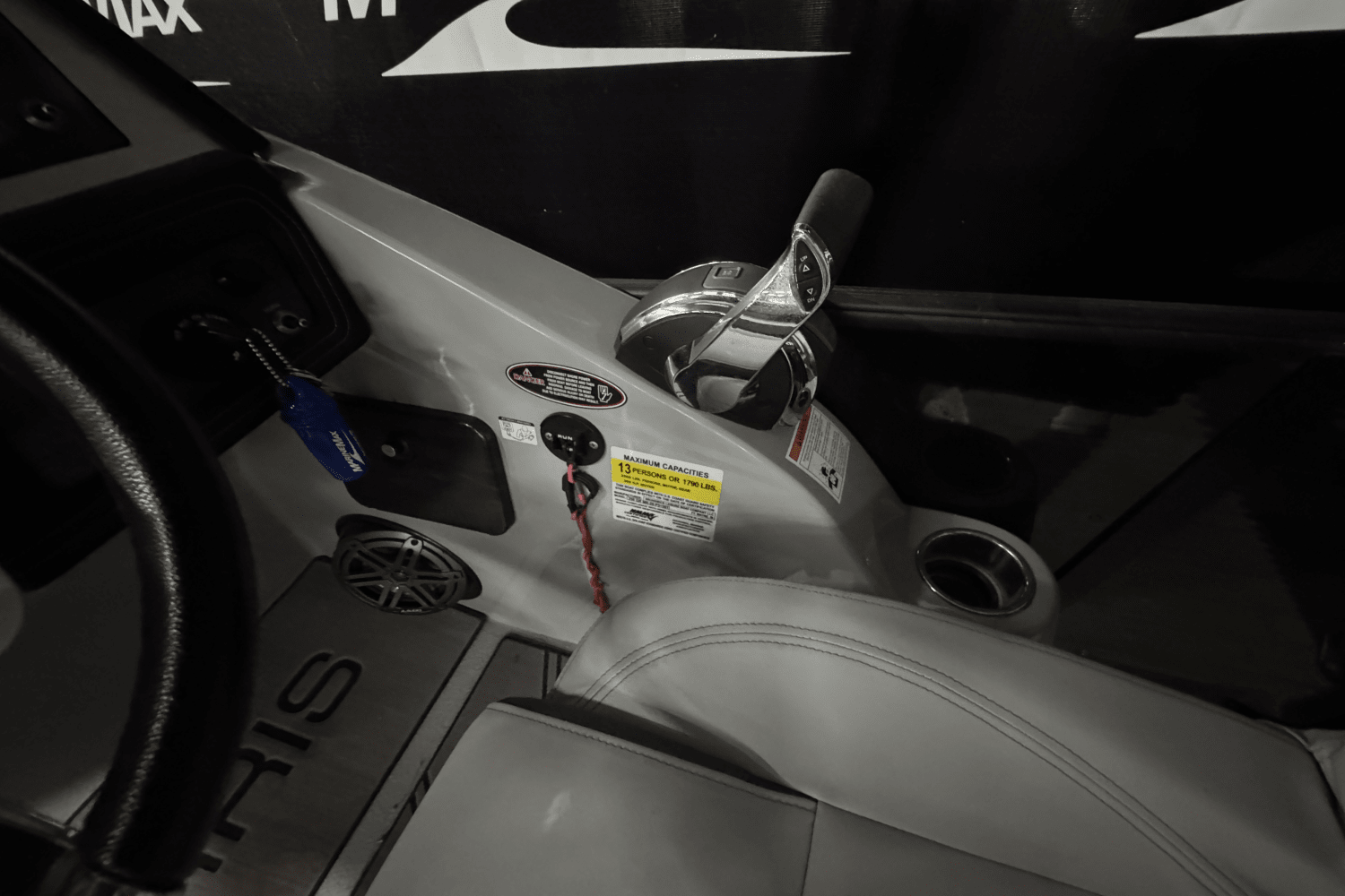 Slide: The Image of Harris Grand Mariner 250 2020 - 25