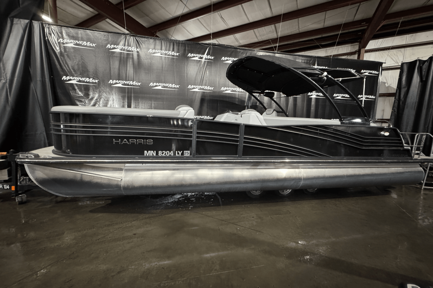 Slide: The Image of Harris Grand Mariner 250 2020 - 3