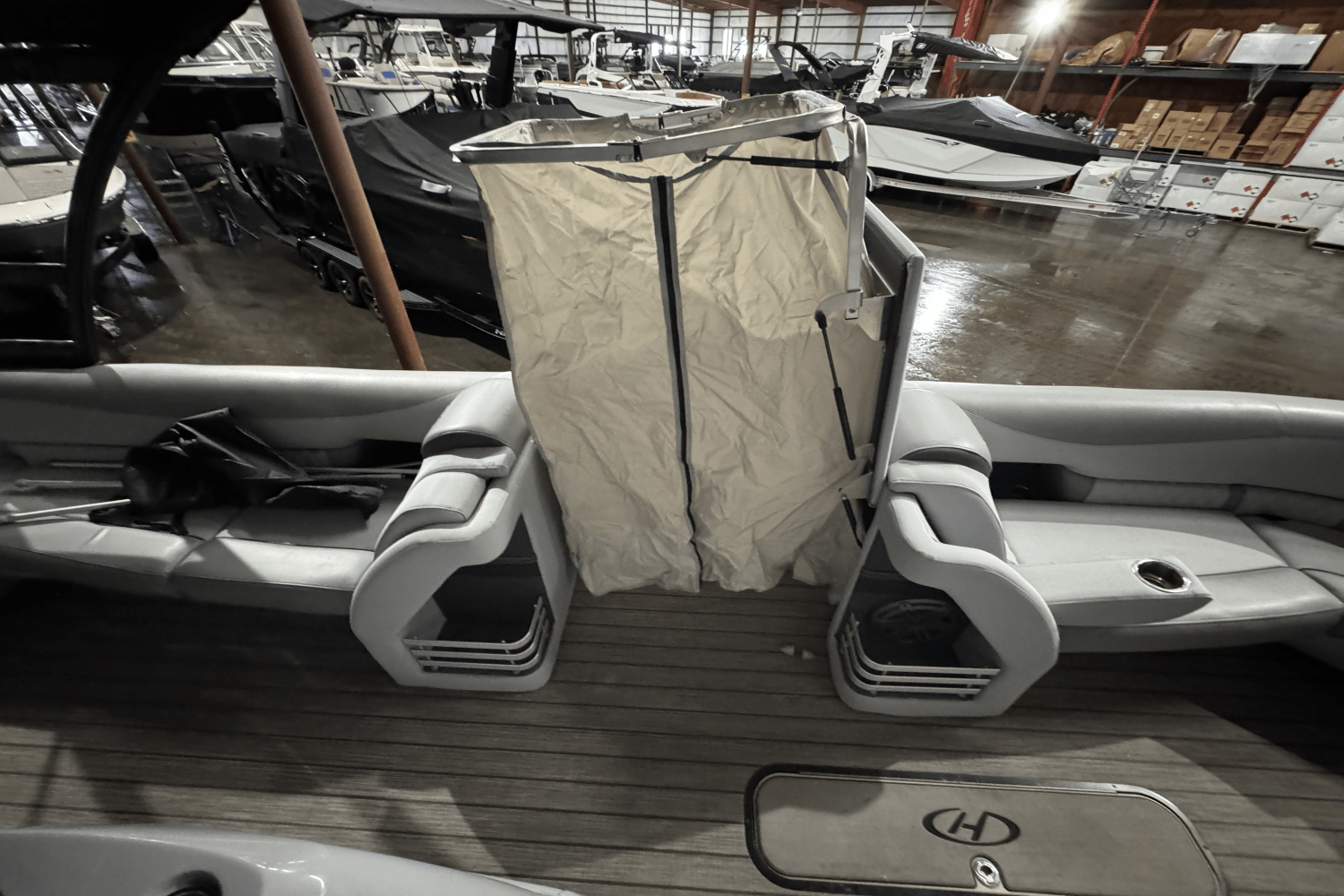 Slide: The Image of Harris Grand Mariner 250 2020 - 31
