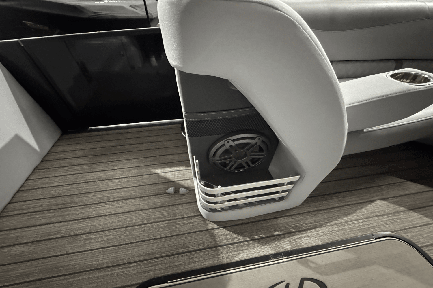 Slide: The Image of Harris Grand Mariner 250 2020 - 36