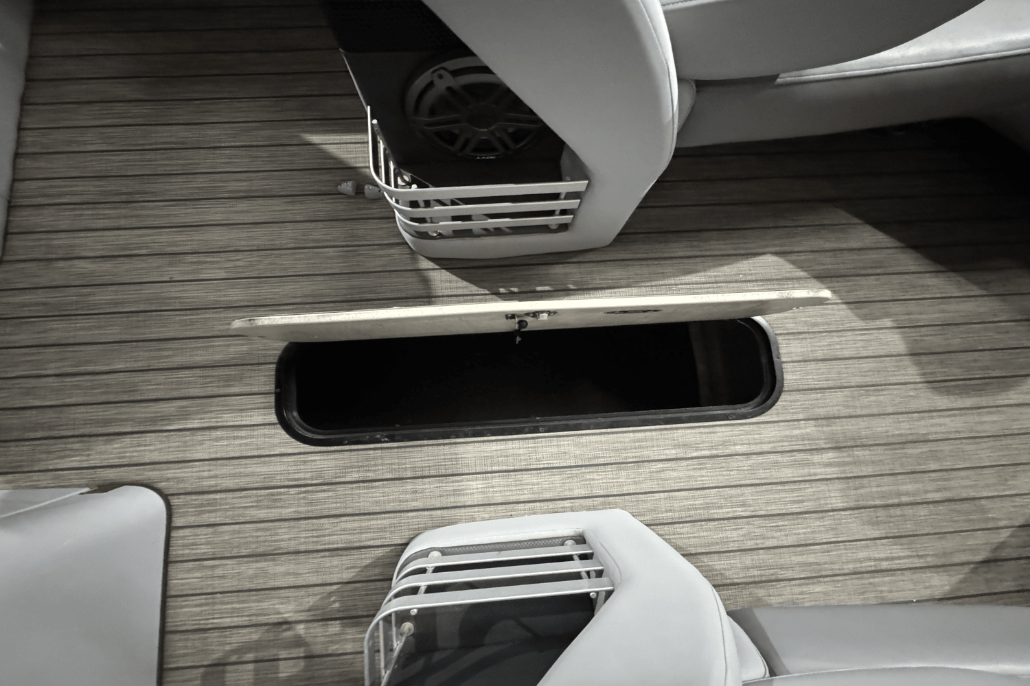 Slide: The Image of Harris Grand Mariner 250 2020 - 38