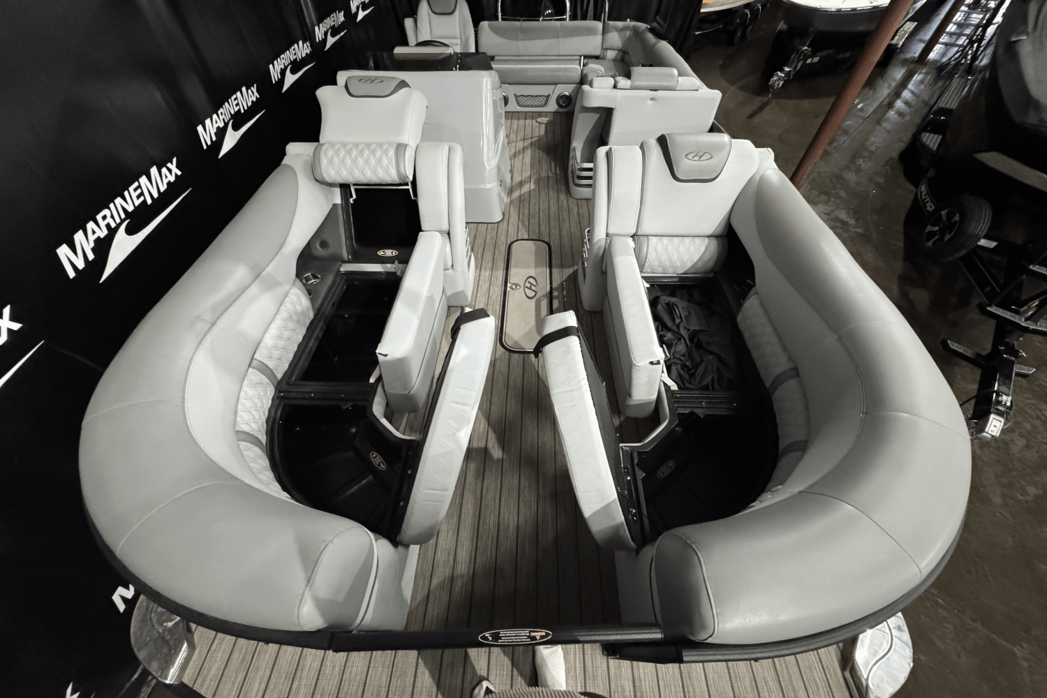 Slide: The Image of Harris Grand Mariner 250 2020 - 43
