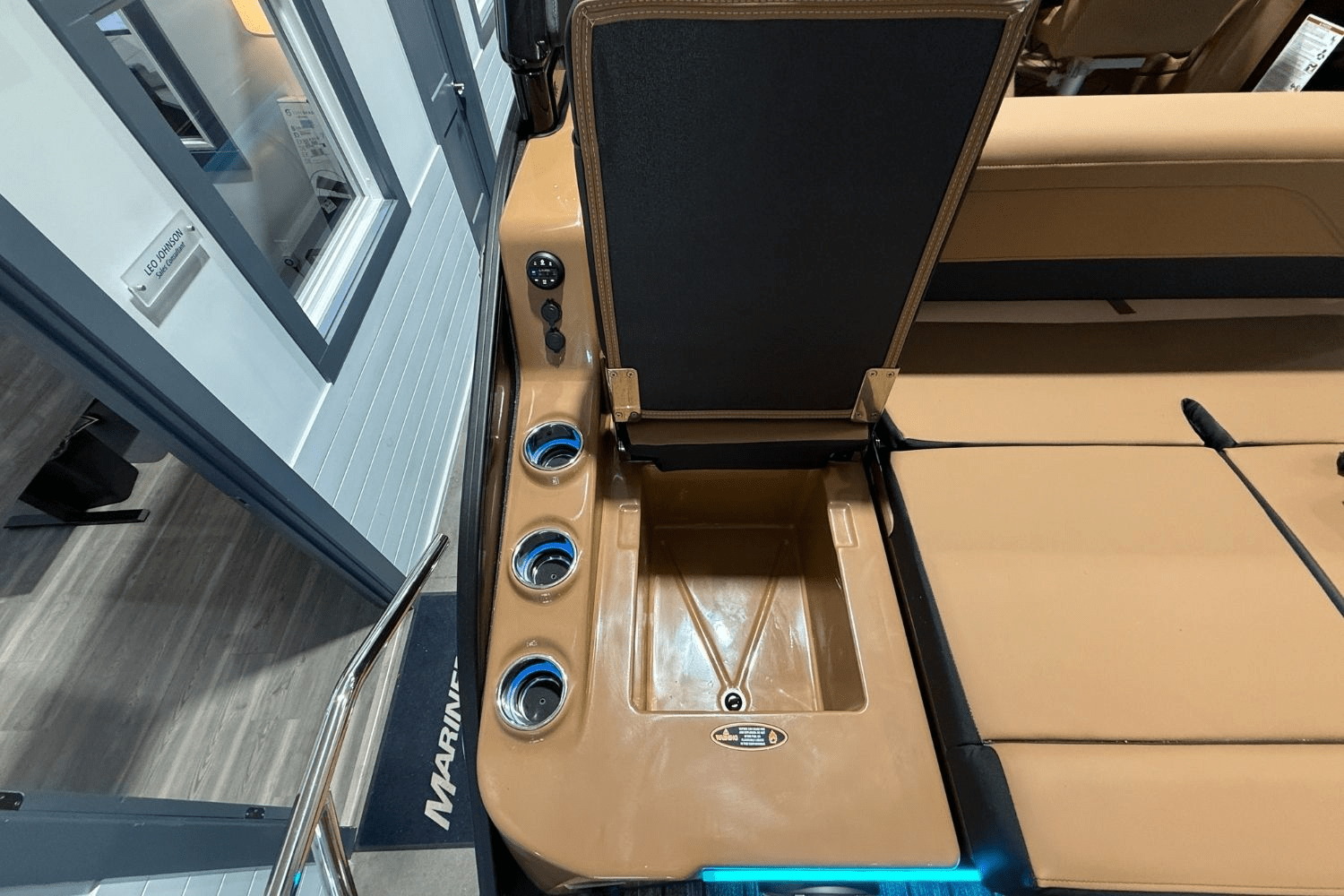 Slide: The Image of Harris Grand Mariner 250 2025 - 12